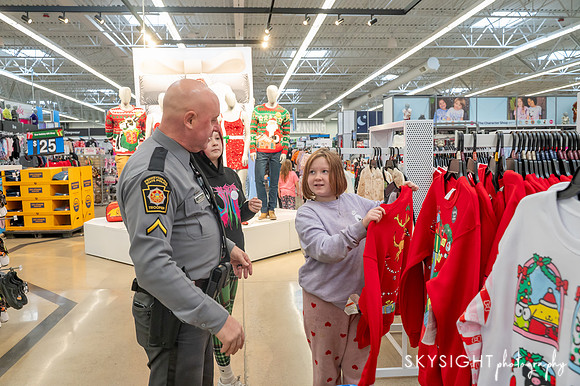 shopwithacop_0045