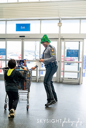 shopwithacop_0100