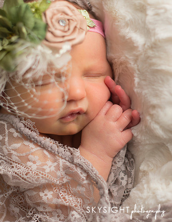 NEWBORN MATERNITY _11